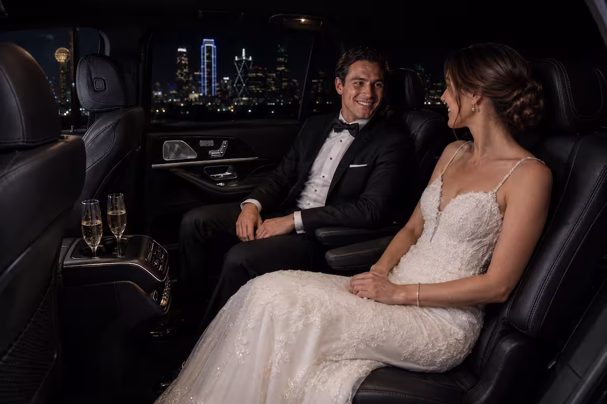 Mercedes-Benz GLS 580 premium interior with ambient lighting, Noble InMotion