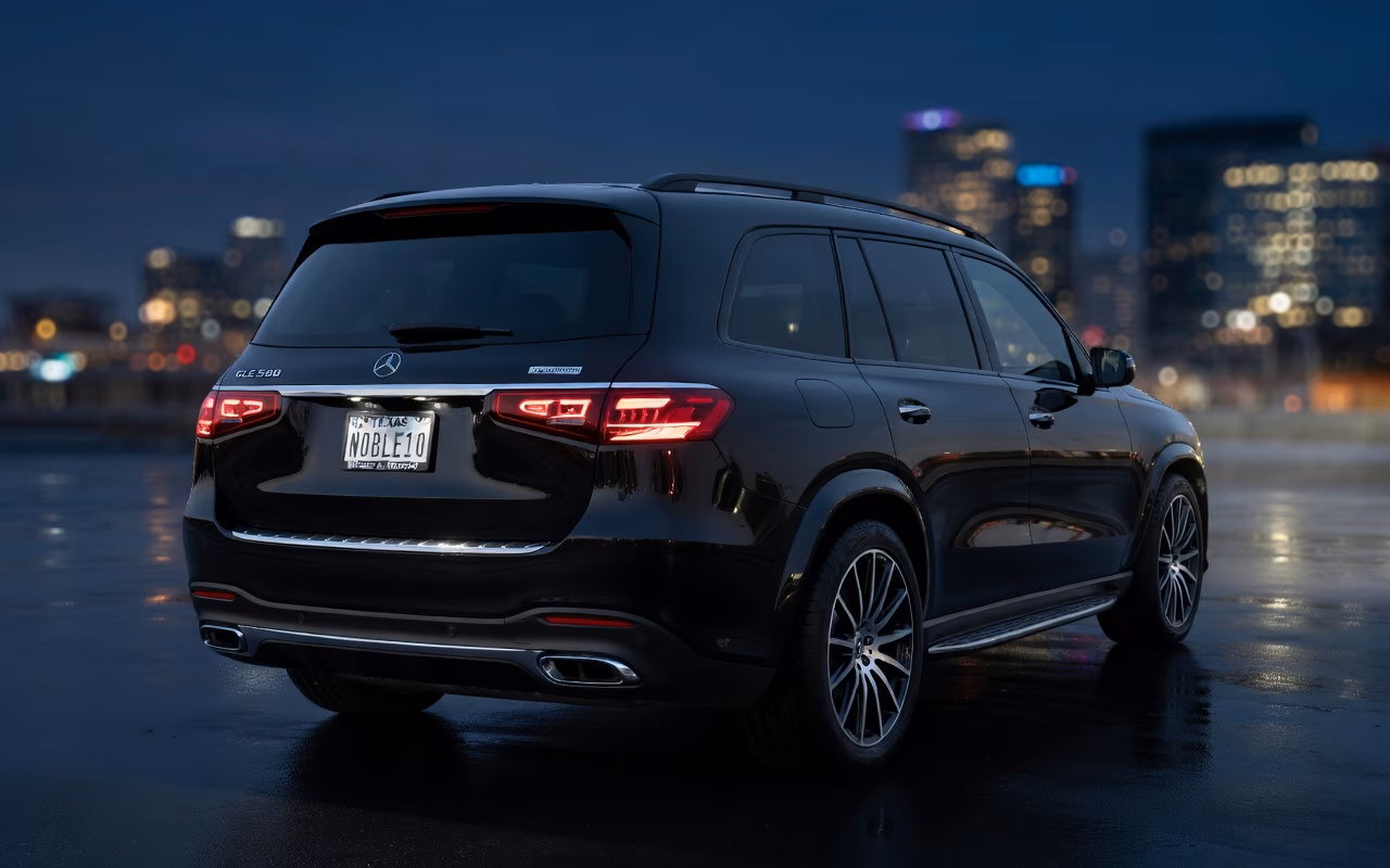 Mercedes GLS 580, Noble InMotion black car service Dallas